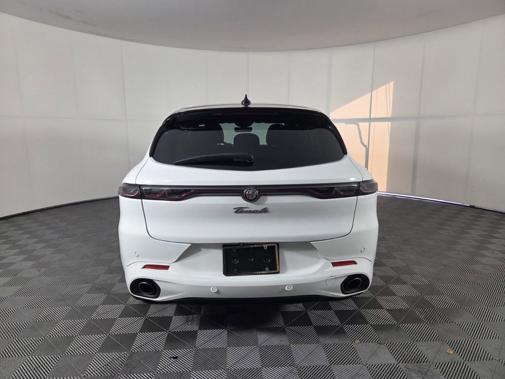 Used 2025 Alfa Romeo Tonale Tributo Italiano AWD/4WD image 7