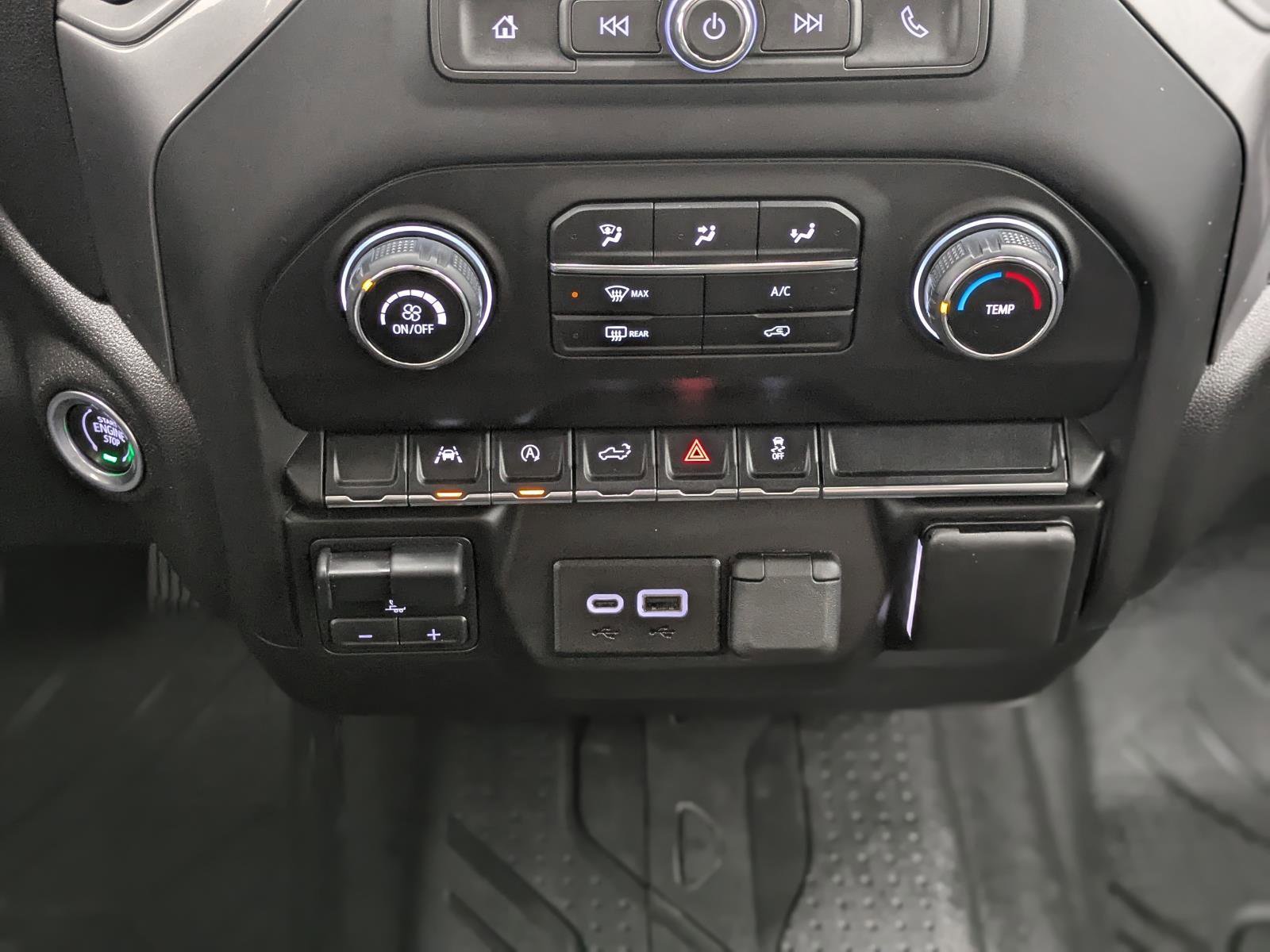 Used 2024 Chevrolet Silverado 1500 Custom image 19