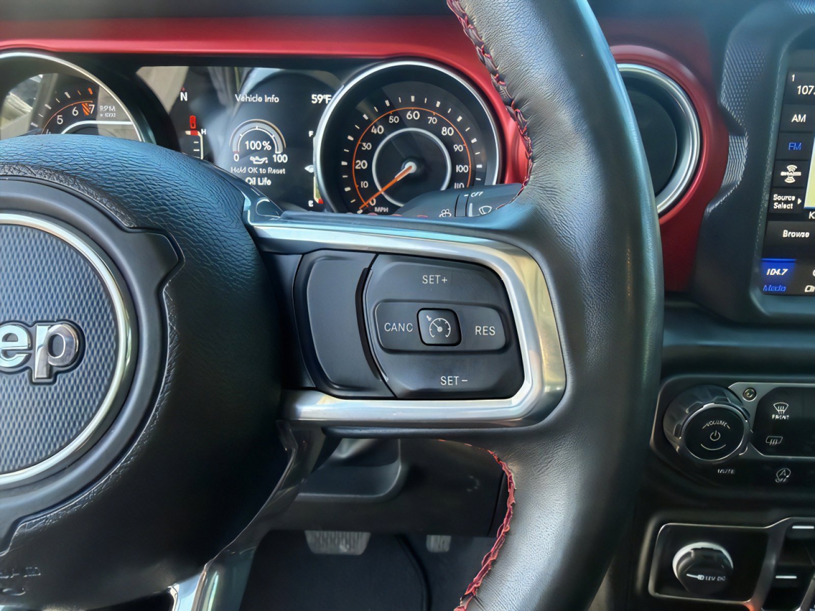 Used 2023 Jeep Gladiator Rubicon w/ Cold Weather Group image 28