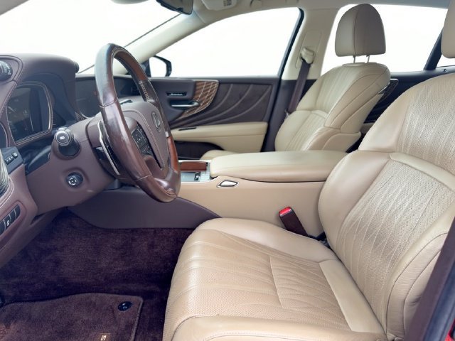 Used 2018 Lexus LS 500 w/ Interior Upgrade Package RWD image 15
