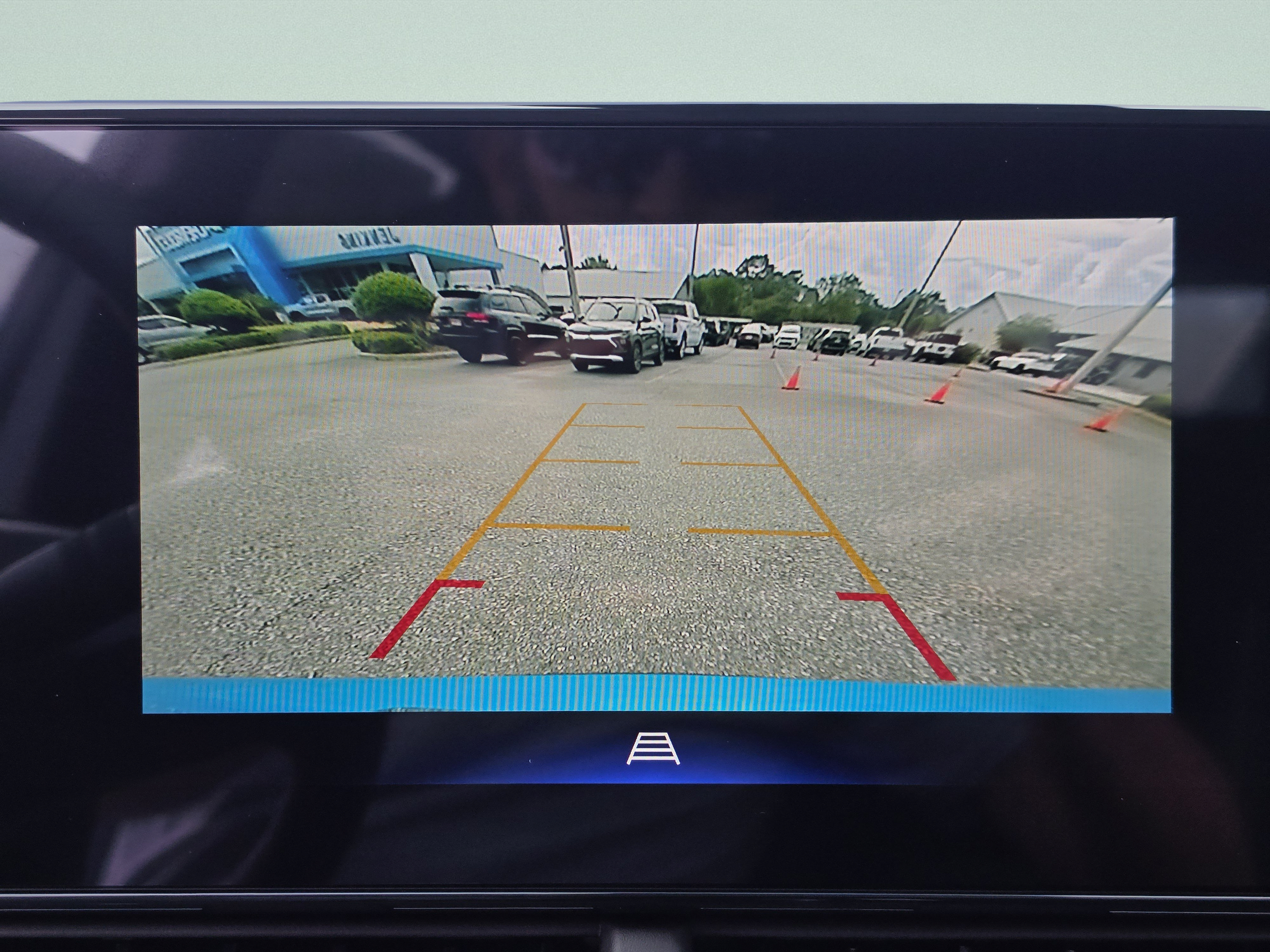 New 2026 Chevrolet Trax LT w/ Sunroof Package FWD image 28