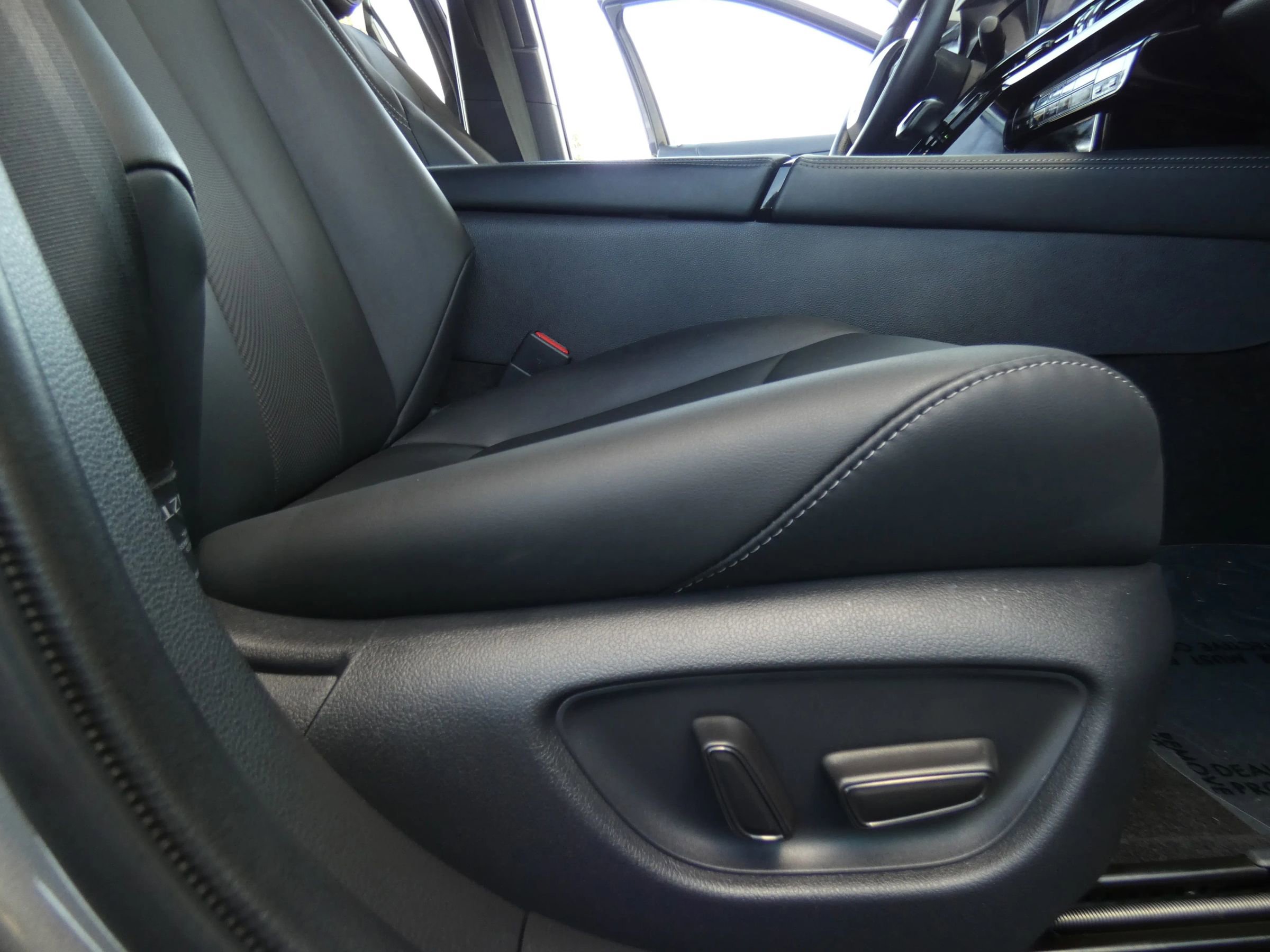 Used 2023 Toyota Mirai XLE Sedan 4D image 28