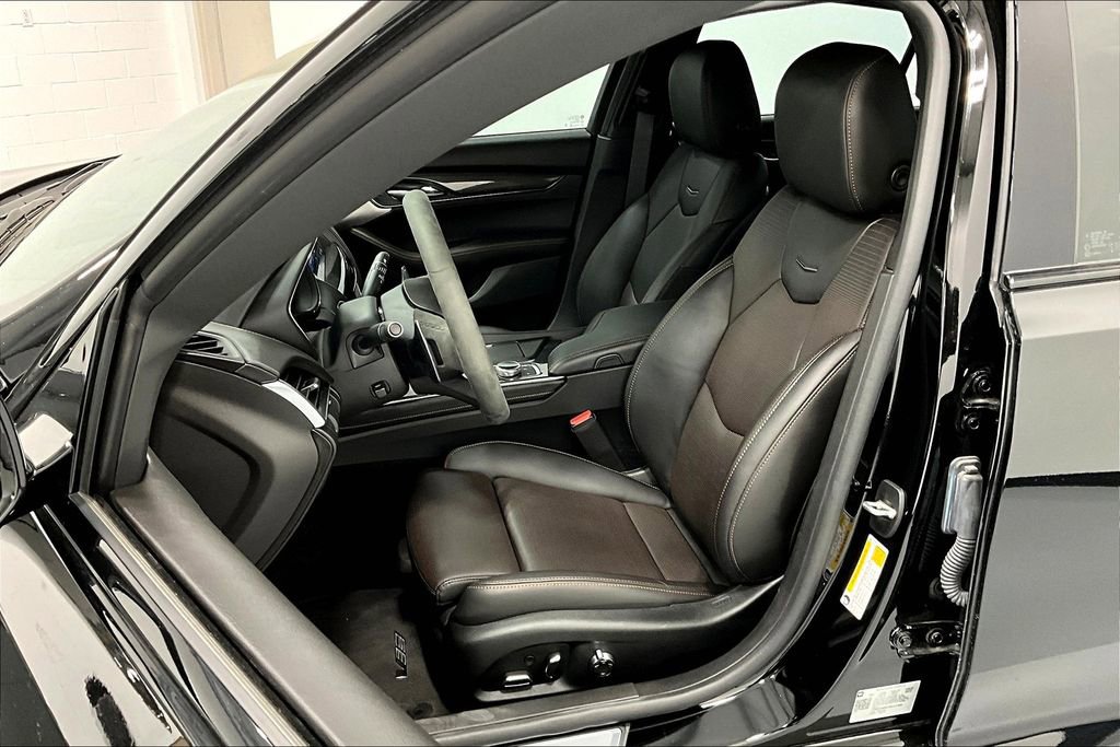 Used 2024 Cadillac CT5 V w/ Premium Package image 33