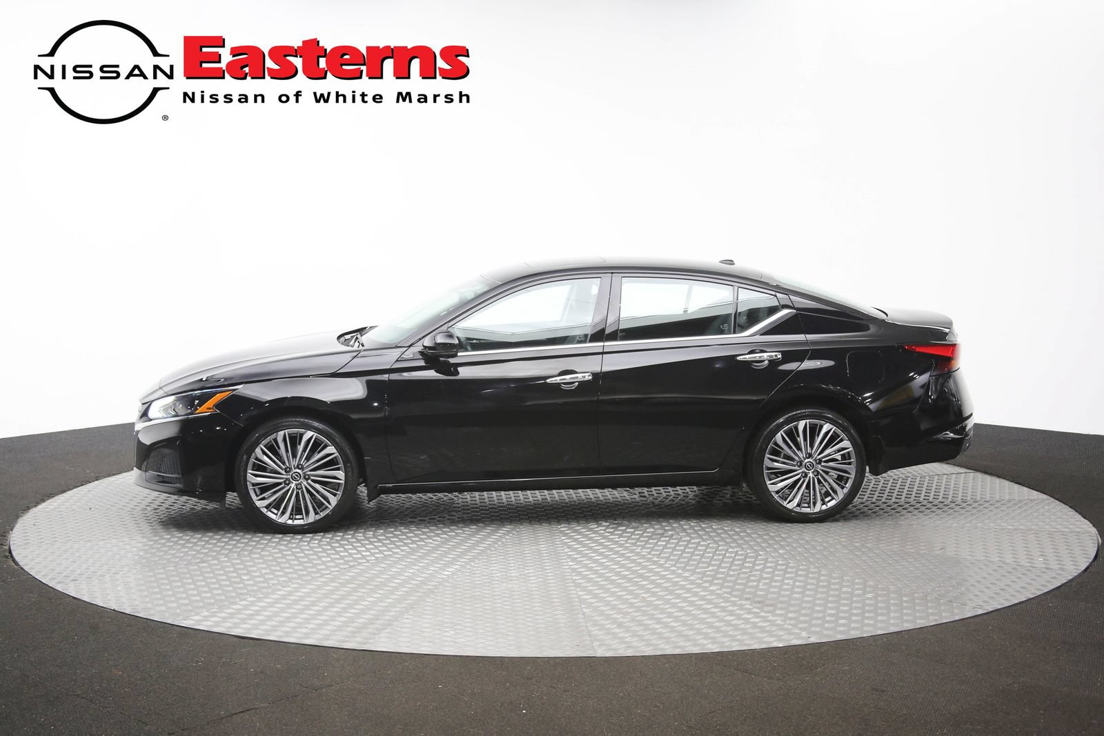 Used 2024 Nissan Altima 2.5 SL AWD/4WD image 55