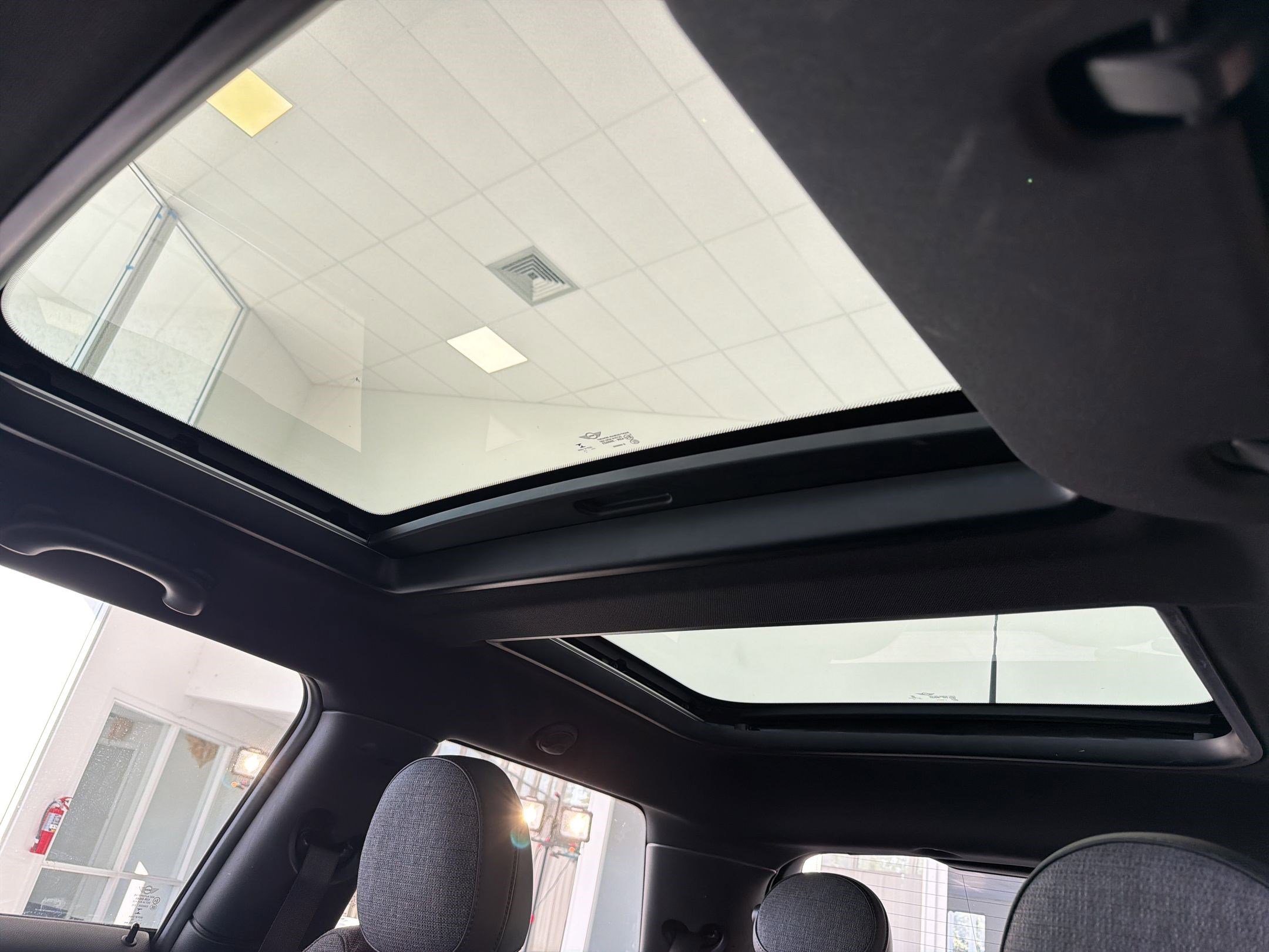 Used 2016 MINI Cooper 2-Door Hardtop FWD image 15