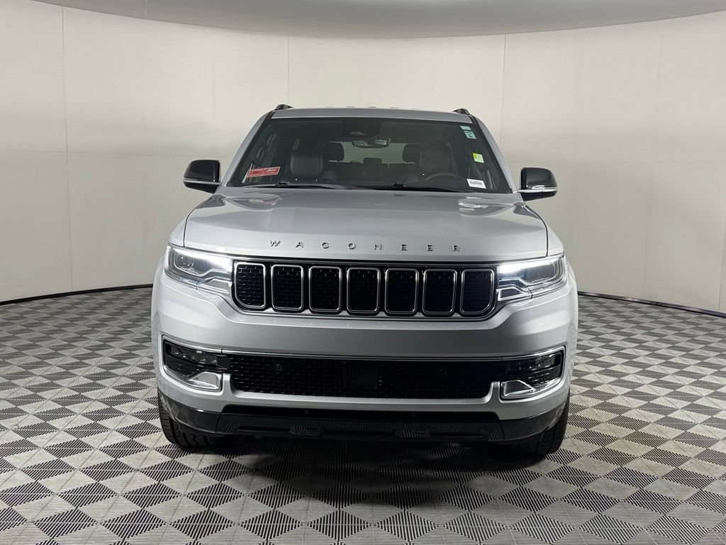 Used 2024 Jeep Wagoneer 2WD image 5