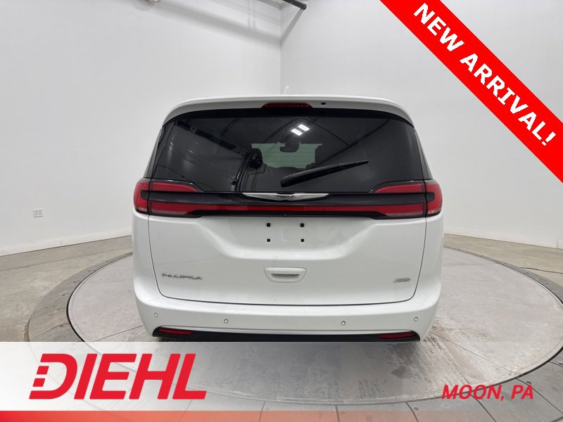 Certified 2021 Chrysler Pacifica Pinnacle image 6