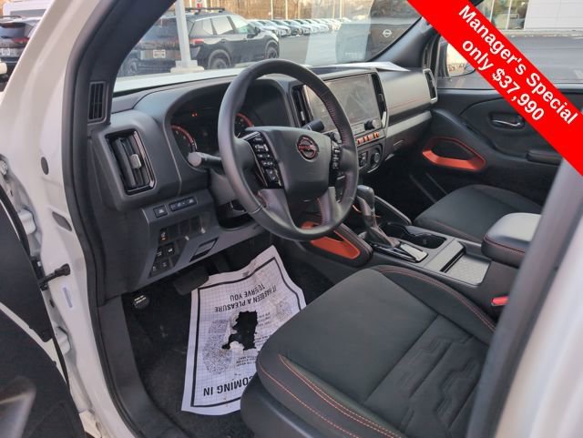 Certified 2025 Nissan Frontier PRO-4X image 15