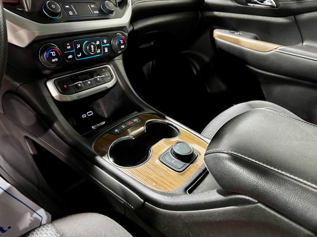 Used 2022 GMC Acadia SLE image 20
