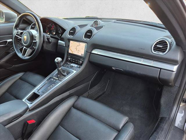 Used 2019 Porsche 718 Cayman RWD image 18