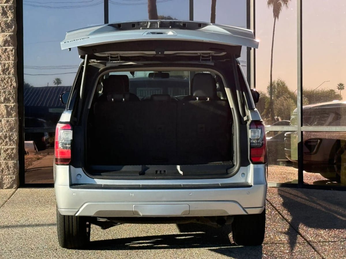 Used 2019 Ford Expedition Platinum image 30