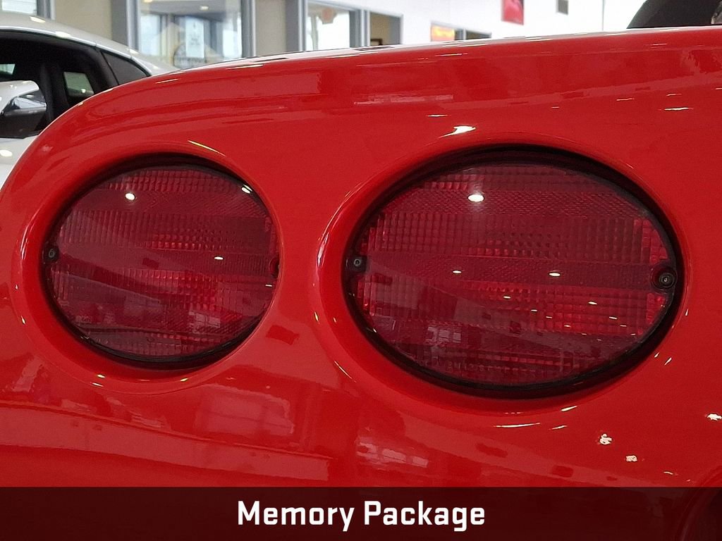 Used 1999 Chevrolet Corvette Convertible w/ Memory Pkg image 10