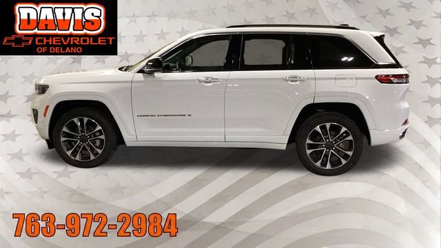Used 2023 Jeep Grand Cherokee Overland w/ Luxury Tech Group IV AWD/4WD image 3