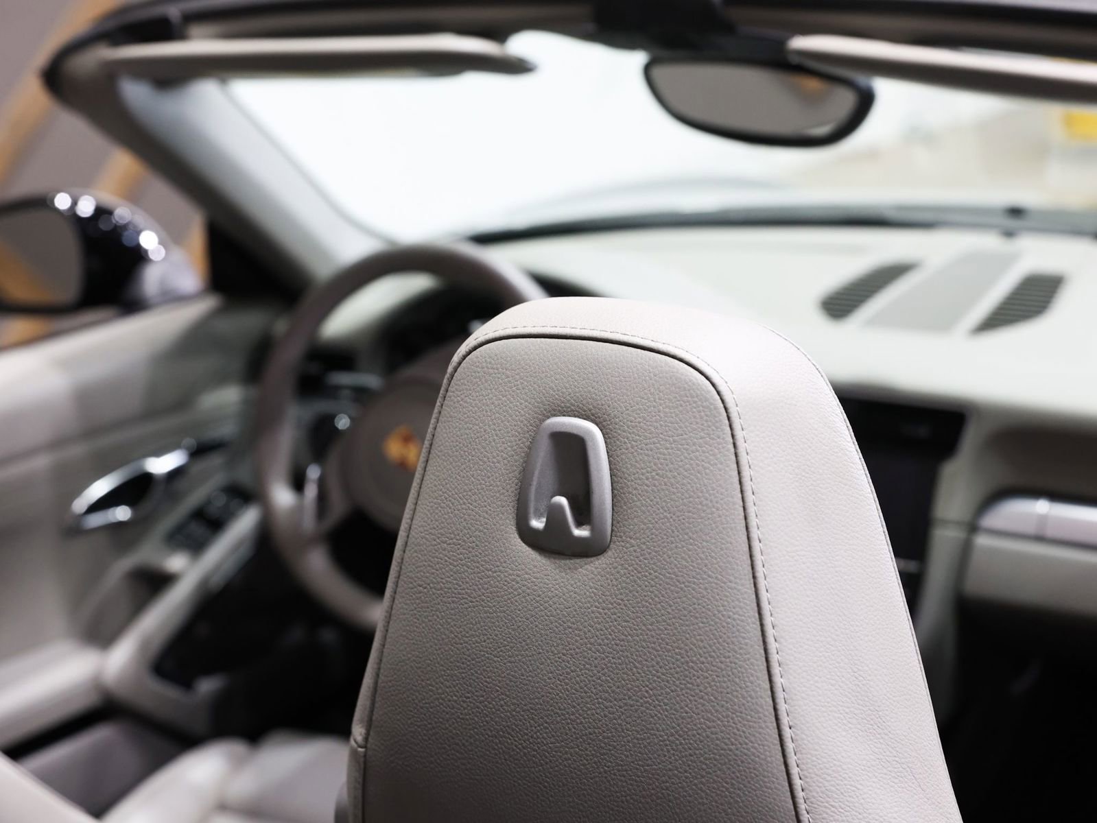 Used 2013 Porsche 911 Carrera image 32