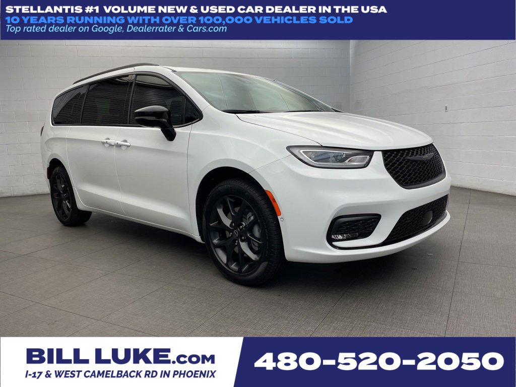 New 2026 Chrysler Pacifica Limited w/ S Appearance Package