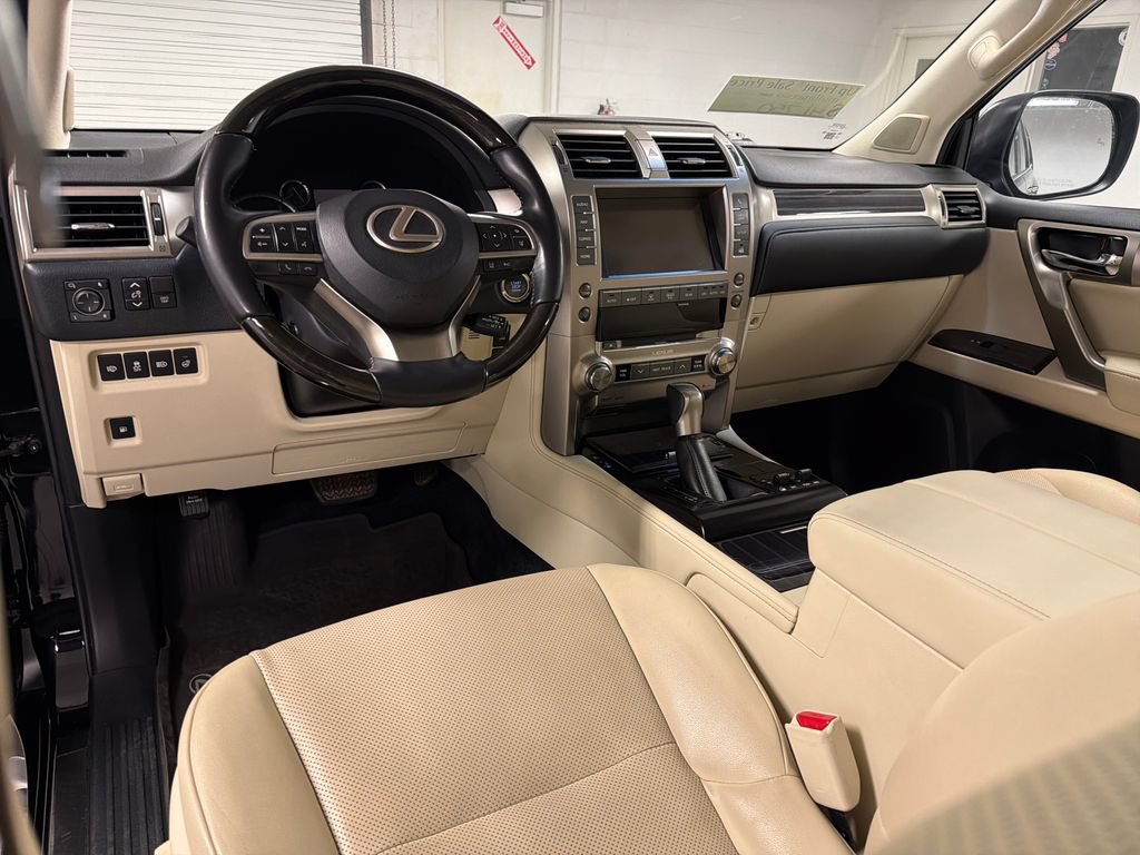 Used 2021 Lexus GX 460 Premium AWD/4WD image 28