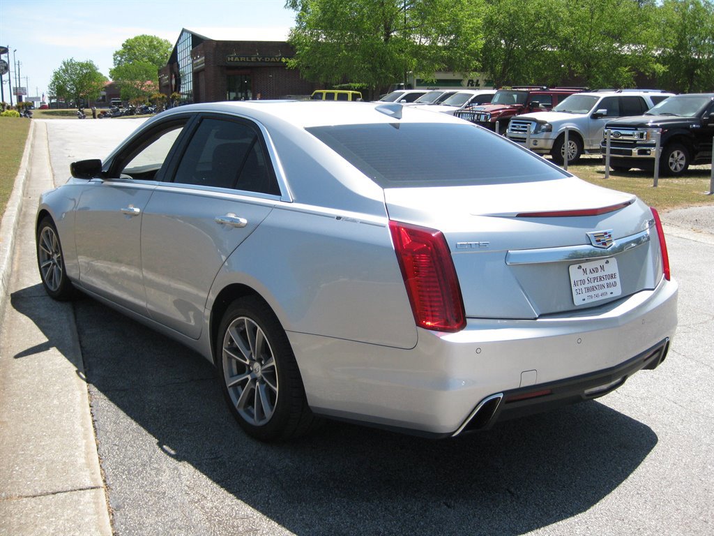 Used 2018 Cadillac CTS Luxury RWD image 5
