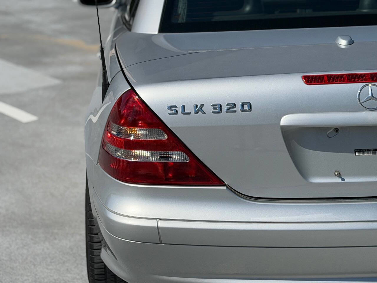 Used 2001 Mercedes-Benz SLK 320 image 11