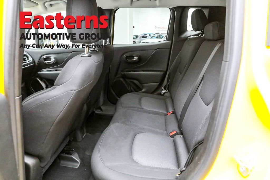 Used 2023 Jeep Renegade Latitude image 22