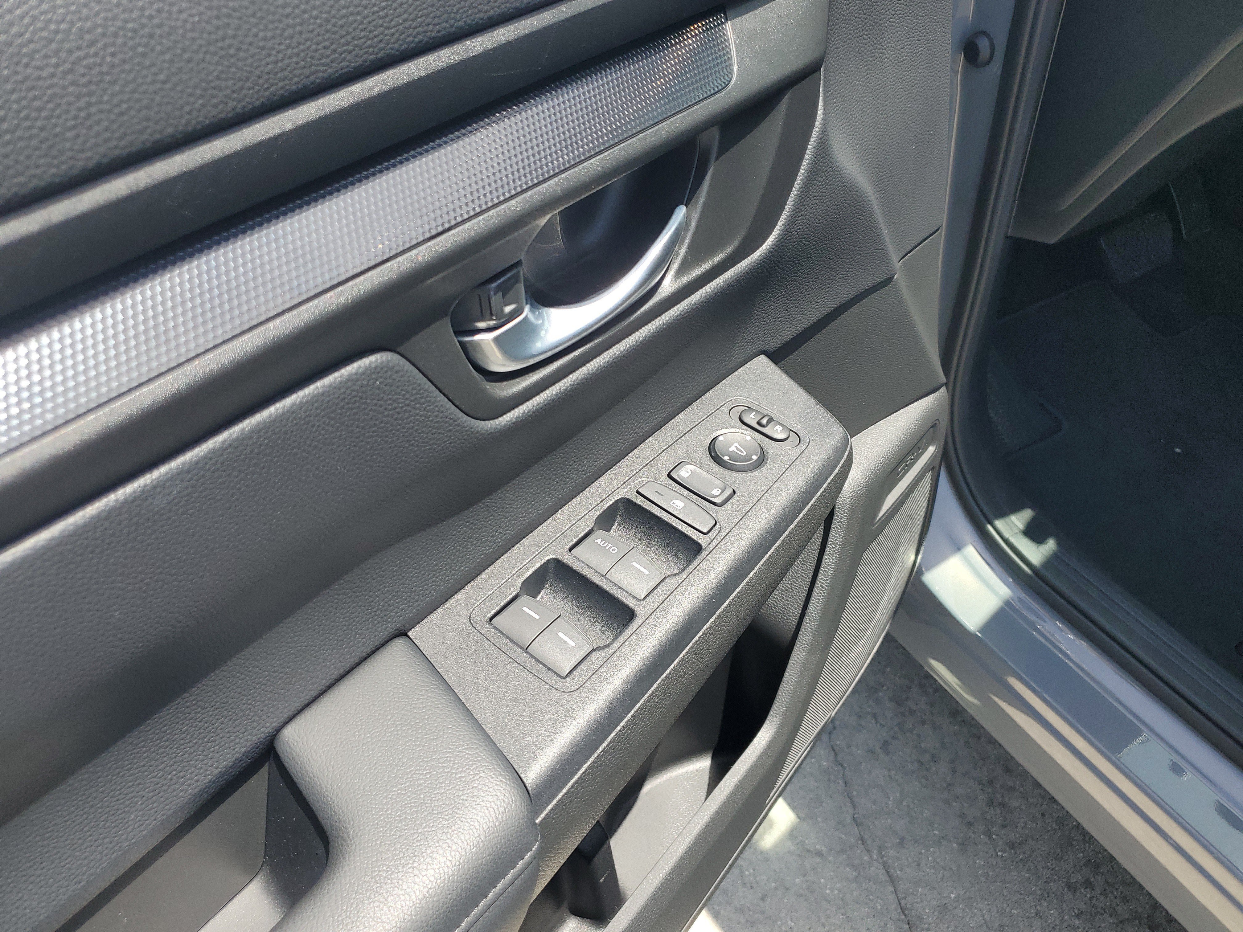 Certified 2024 Honda CR-V LX image 23