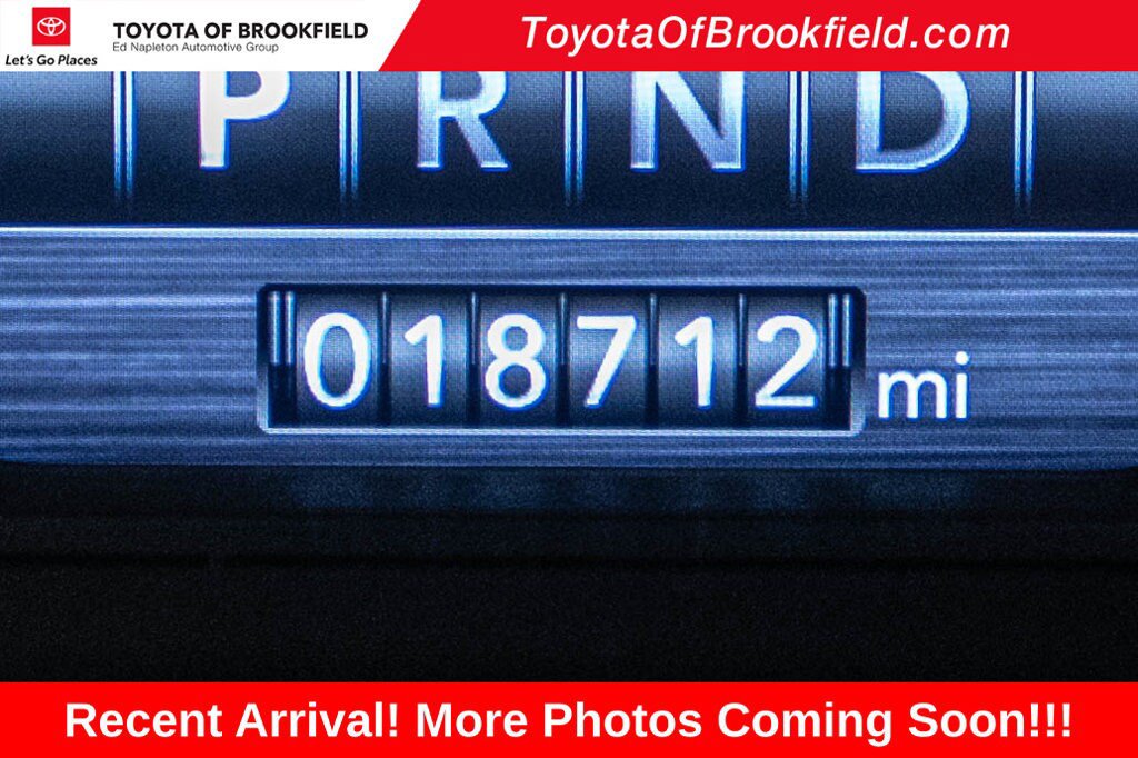 Used 2022 RAM 1500 Laramie AWD/4WD image 16