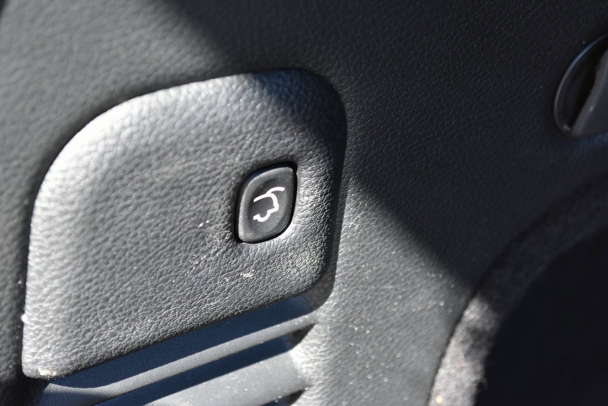 Used 2021 Jeep Grand Cherokee Limited image 36