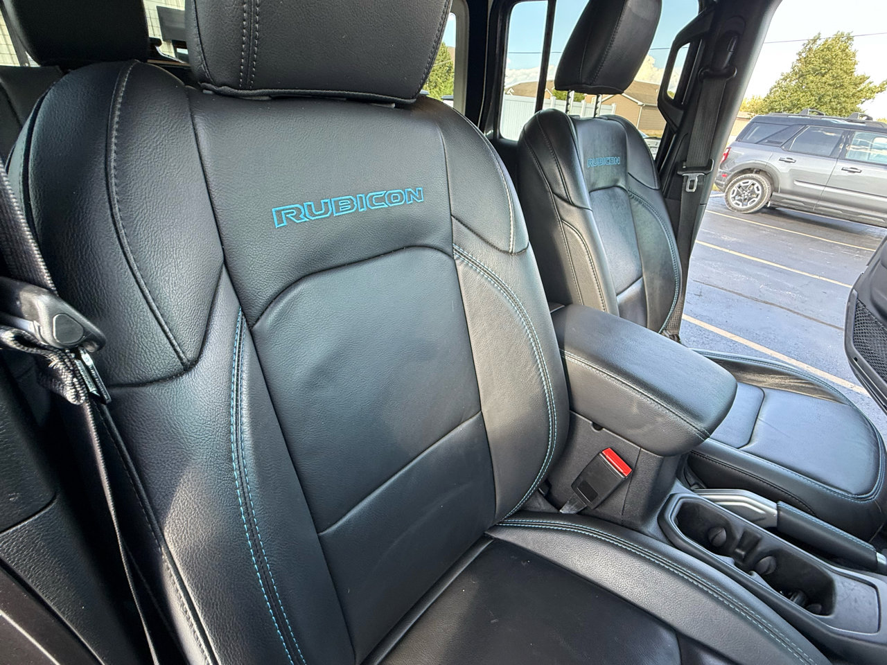 Used 2022 Jeep Wrangler Unlimited Rubicon 4xe w/ Dual Top Group image 46
