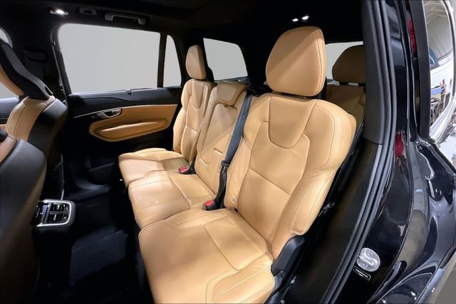 Certified 2024 Volvo XC90 B6 Ultimate w/ Protection Package Premier image 29