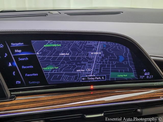Used 2023 Cadillac Escalade Premium Luxury w/ LPO, Radiant Package AWD/4WD image 18
