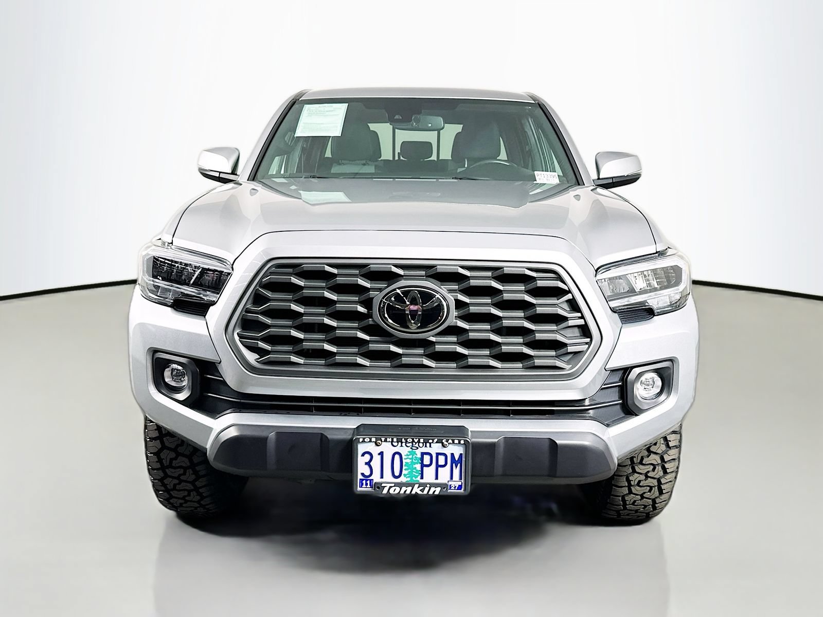 Certified 2023 Toyota Tacoma TRD Off-Road w/ Technology Package AWD/4WD image 2