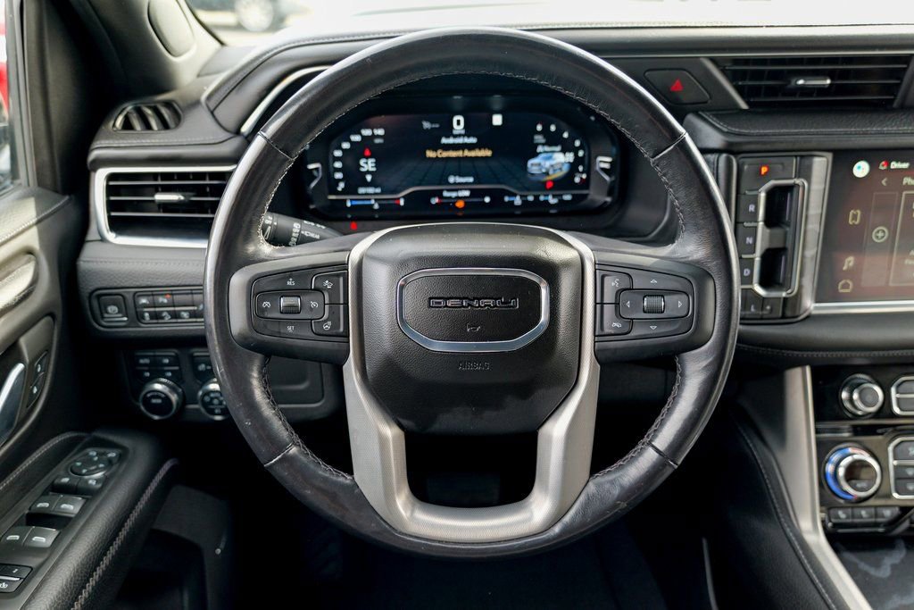 Used 2022 GMC Yukon XL Denali image 43