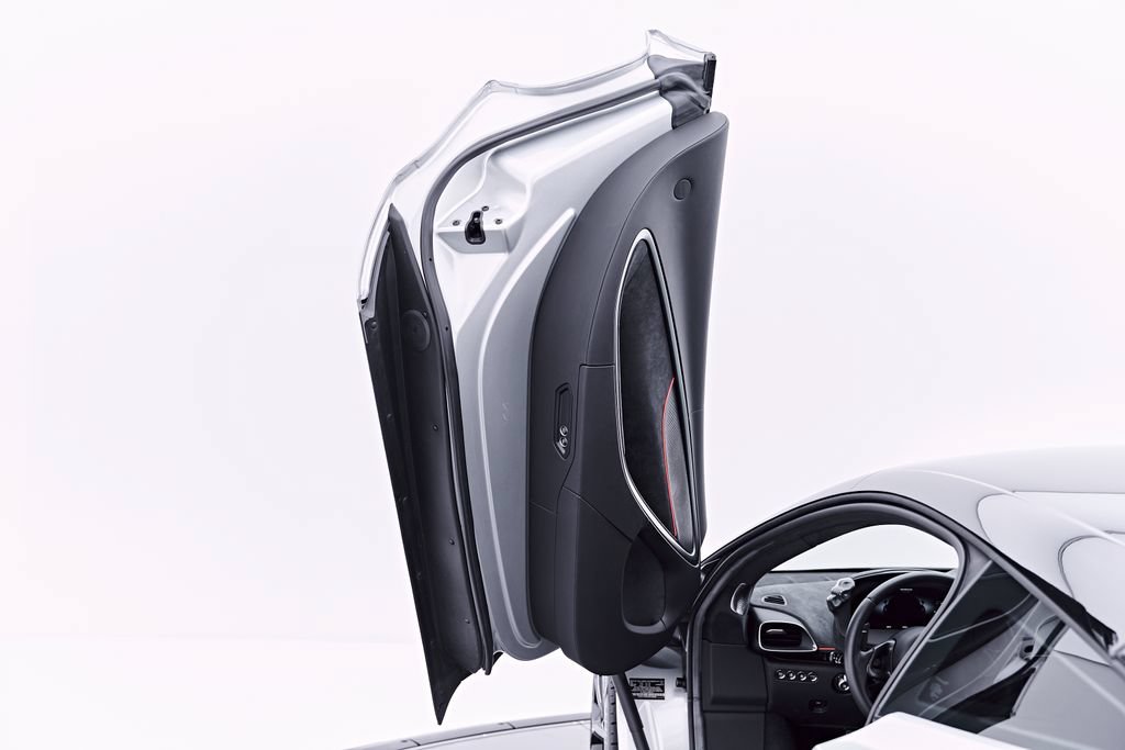 Used 2023 McLaren Artura RWD image 46