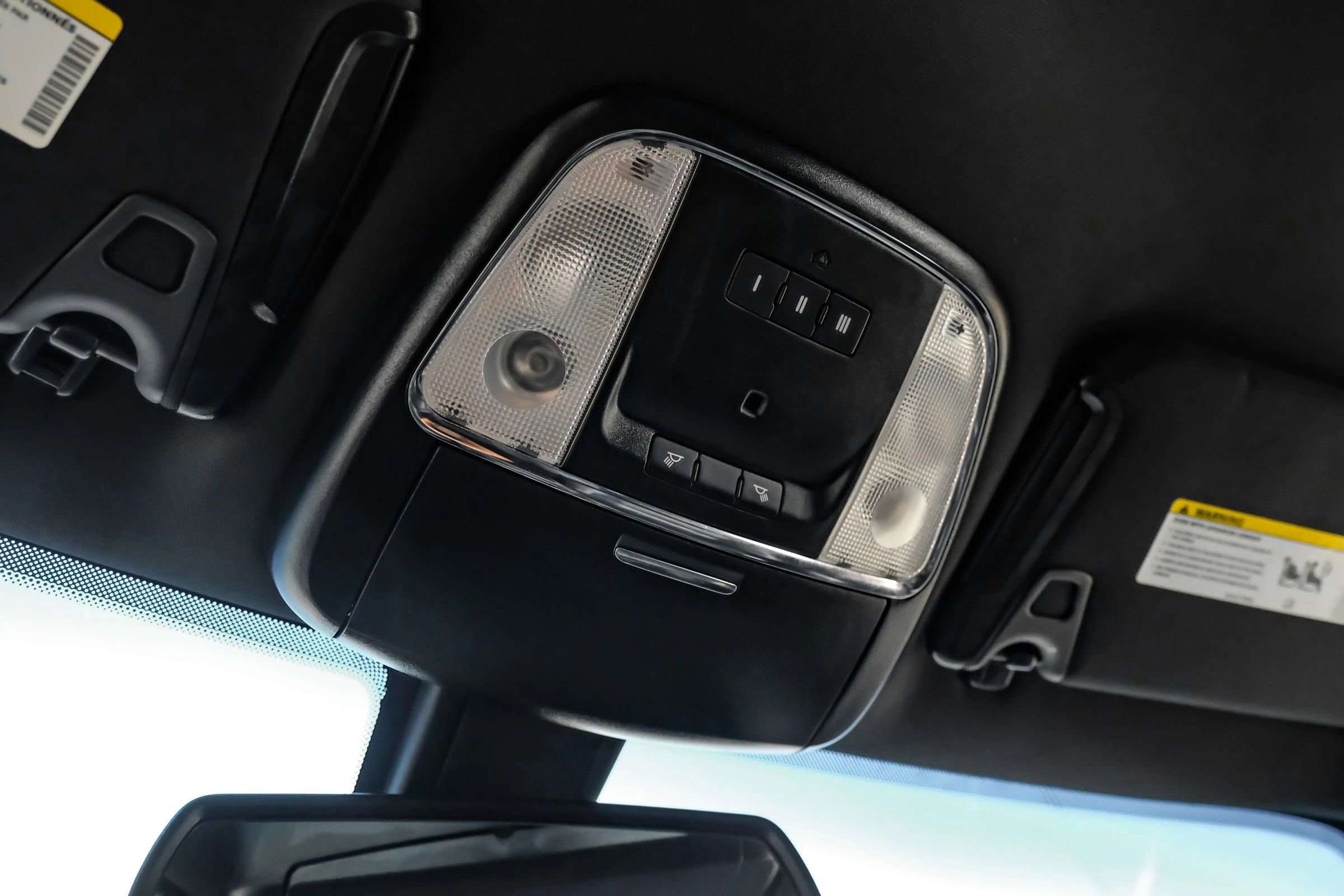 Used 2018 Chrysler 300 S AWD/4WD image 28