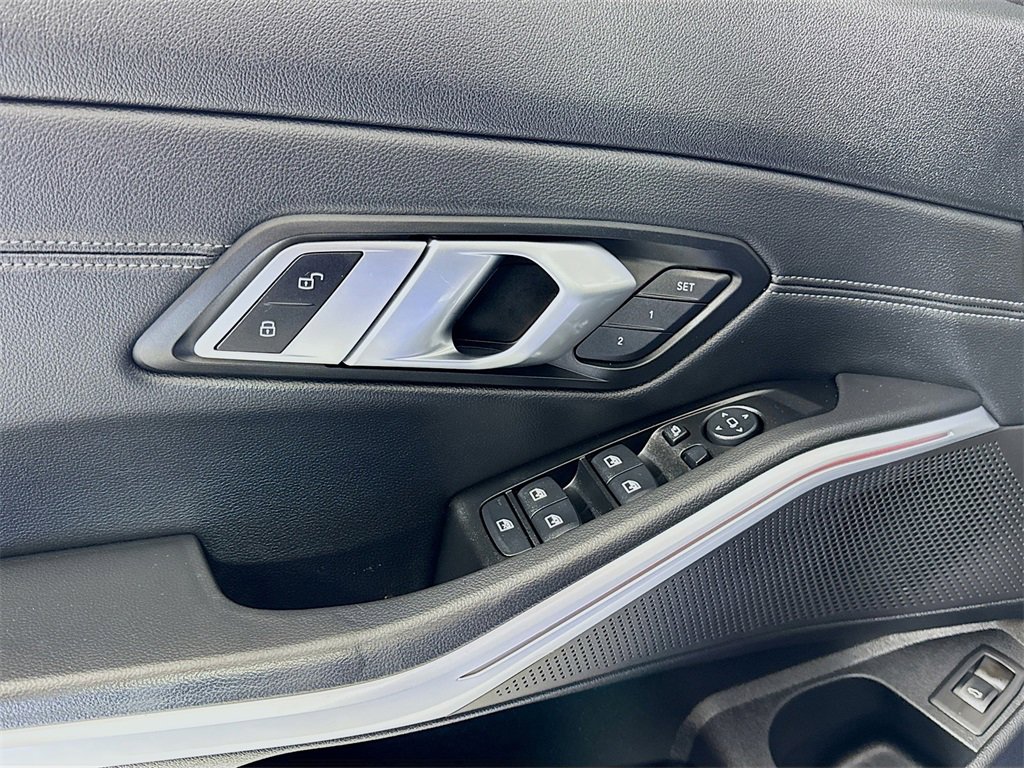 Used 2020 BMW 330i xDrive 330i xDrive w/ M Sport Package image 13