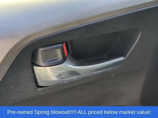 Used 2016 Toyota RAV4 XLE FWD image 21