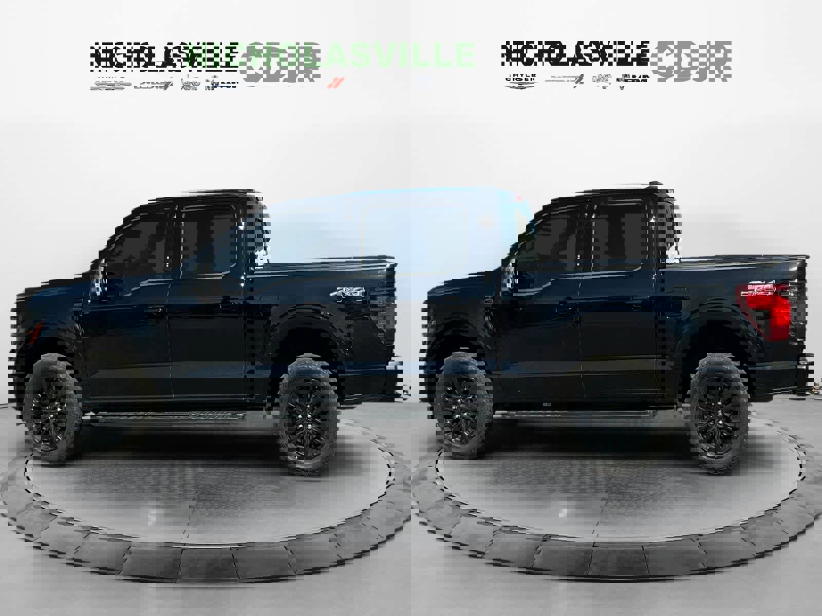 Used 2024 Ford F150 XLT w/ Equipment Group 302A MID image 2