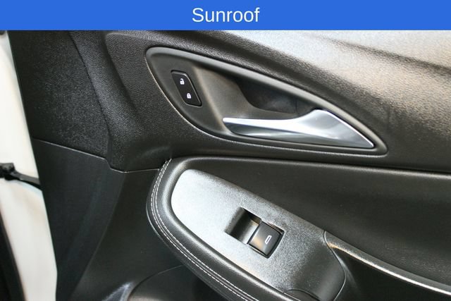 Used 2025 Buick Encore GX Avenir w/ Avenir Technology Package AWD/4WD image 9