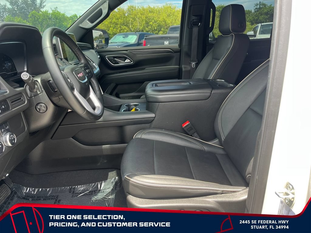 Used 2024 GMC Yukon SLT w/ SLT Luxury Package AWD/4WD image 9