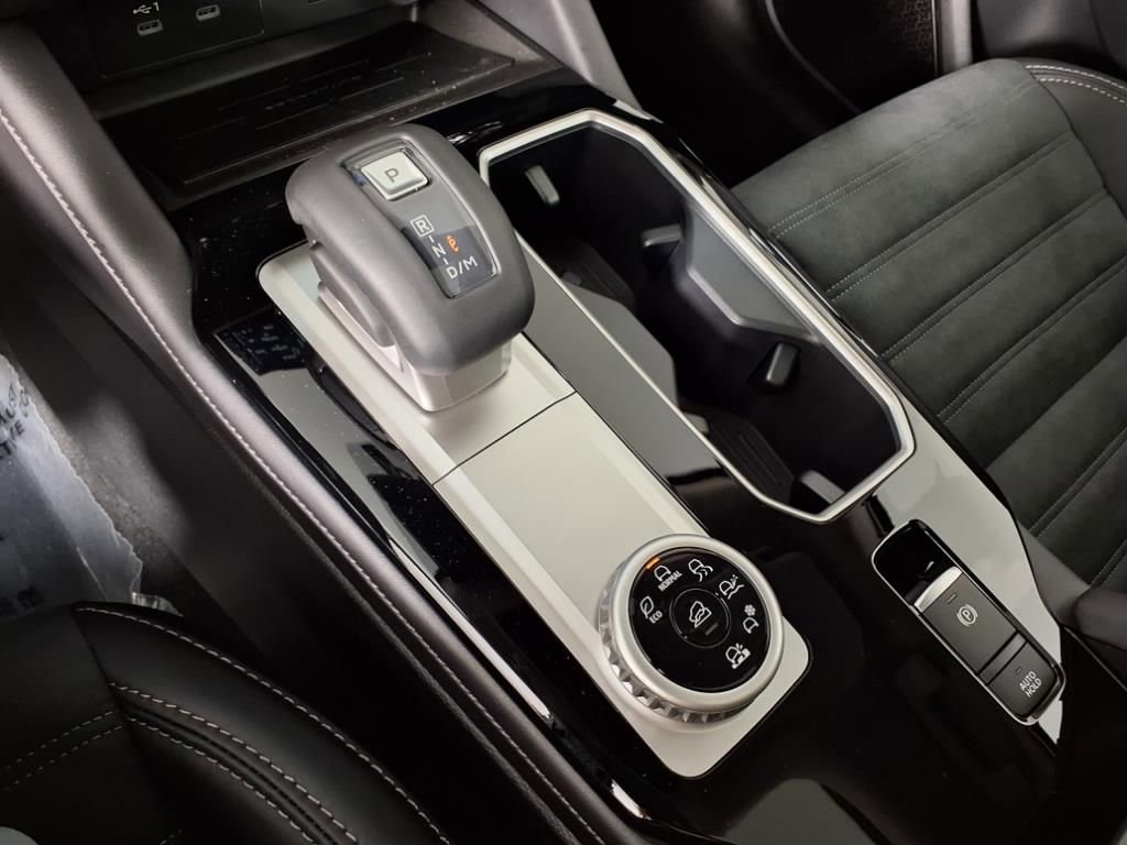 Used 2025 Mitsubishi Outlander SE AWD/4WD image 19