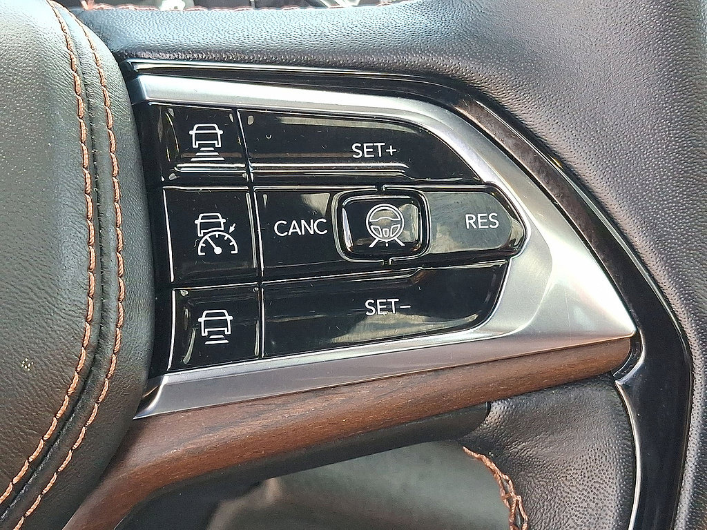 Certified 2023 Jeep Grand Cherokee L Summit w/ Advanced Protech Group IV AWD/4WD image 24