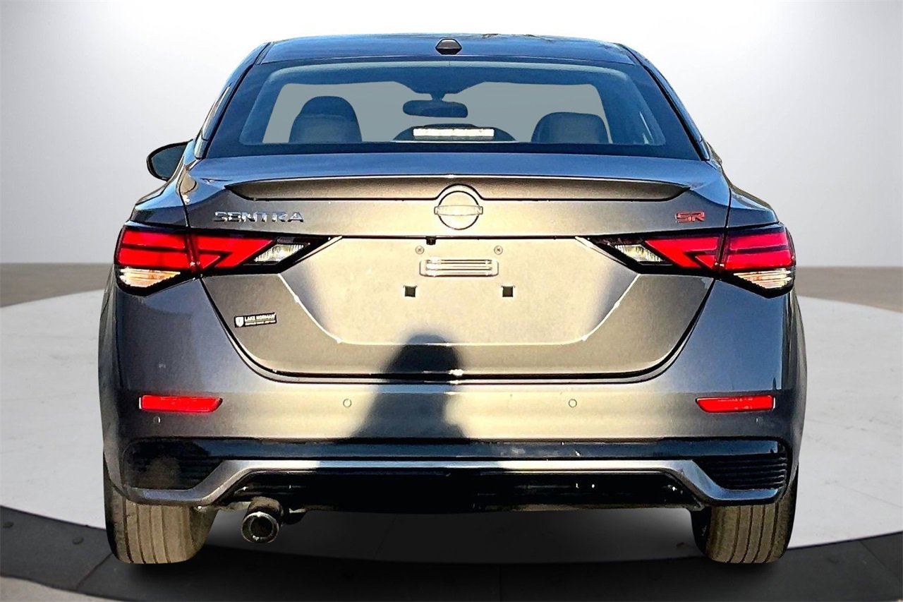 Used 2025 Nissan Sentra SR w/ SR Premium Package image 8