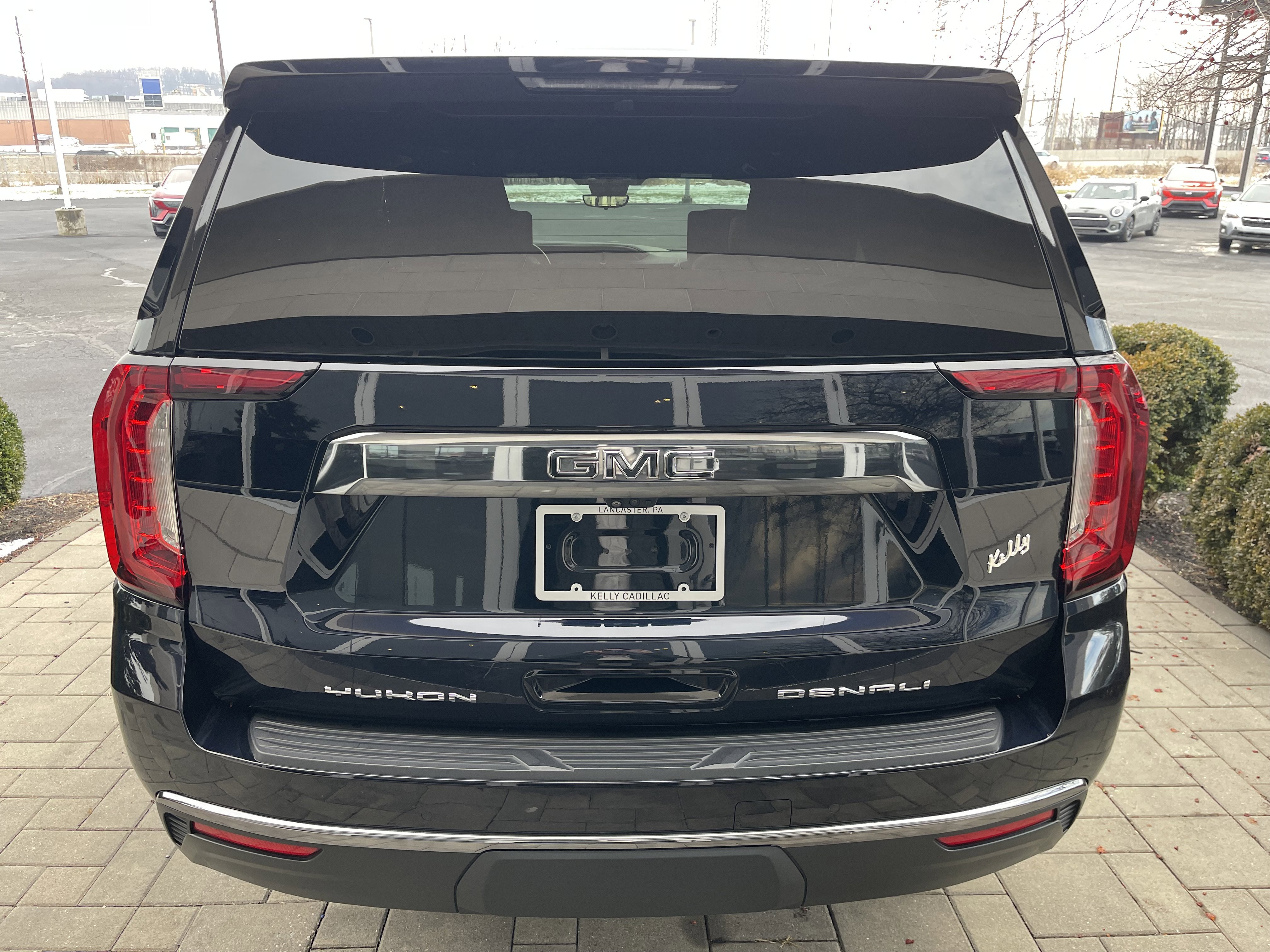 Used 2023 GMC Yukon Denali Ultimate image 7