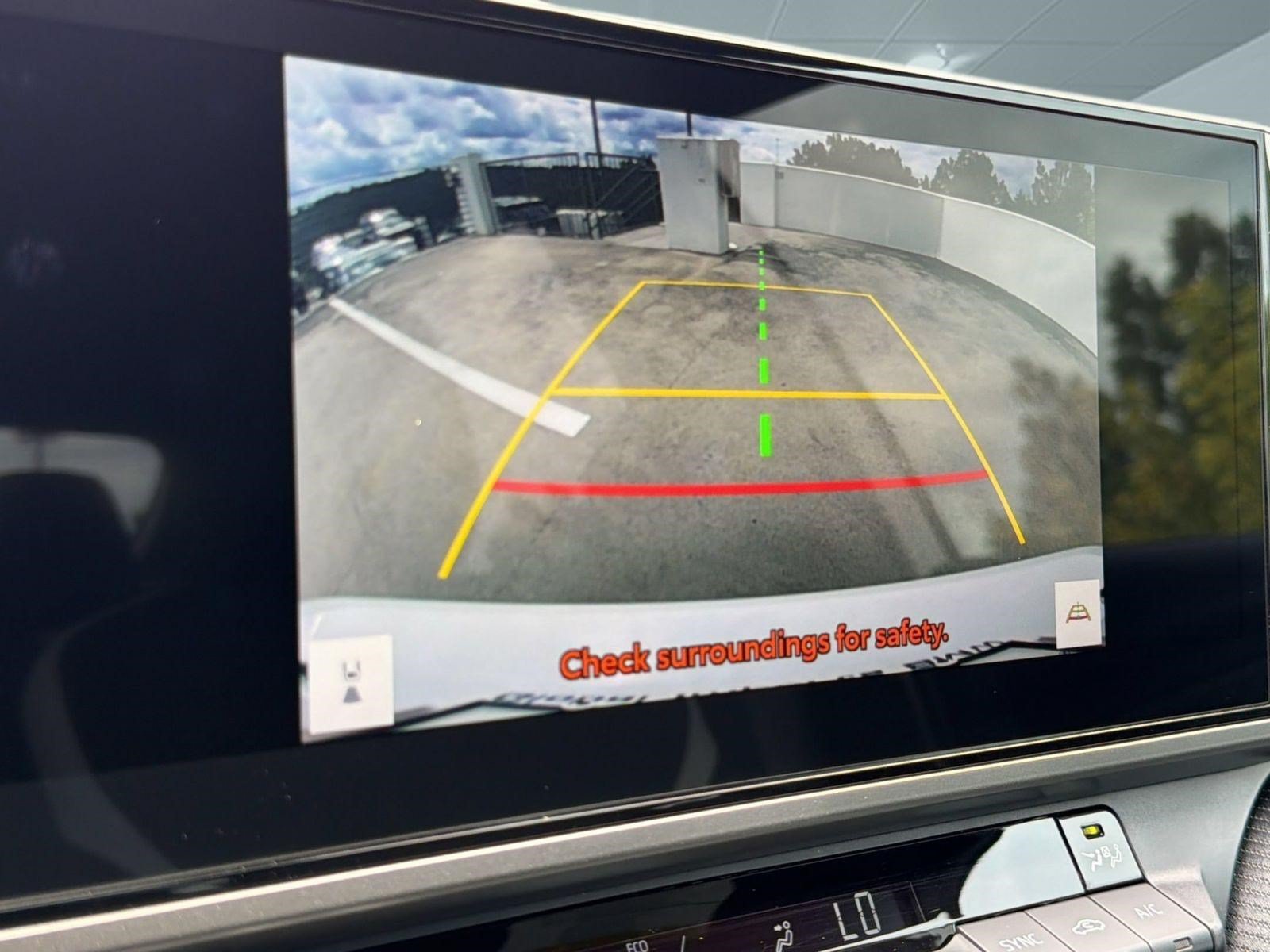 Used 2025 Toyota Camry SE w/ Multimedia Upgrade Package FWD image 18