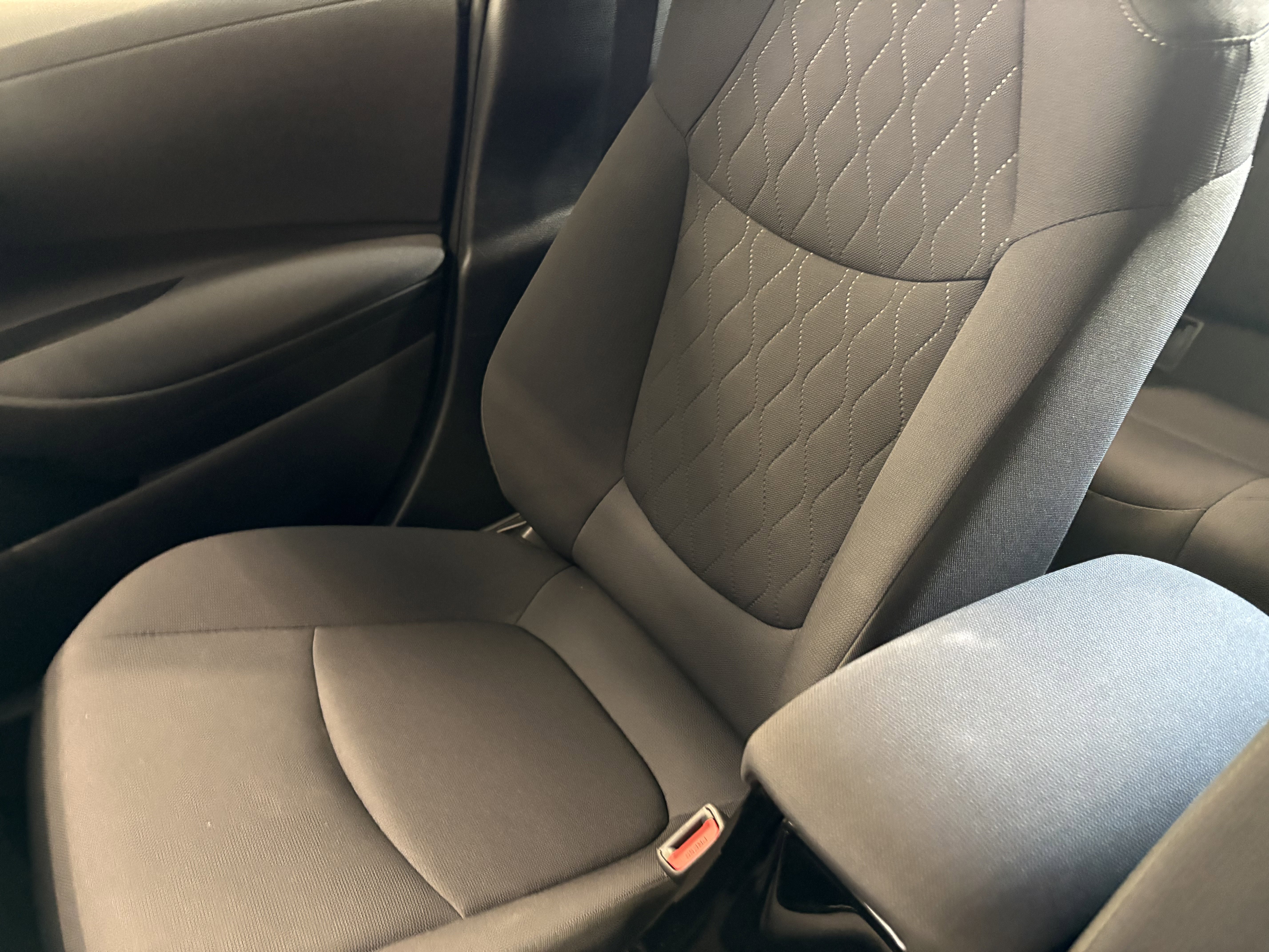 Used 2021 Toyota Corolla LE FWD image 20