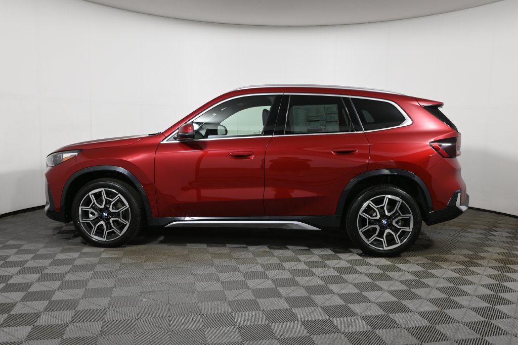 Used 2026 BMW X1 xDrive28i w/ Convenience Package AWD/4WD image 2
