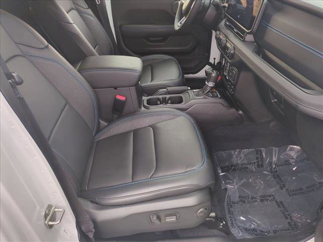 Used 2024 Jeep Wrangler High Altitude image 21