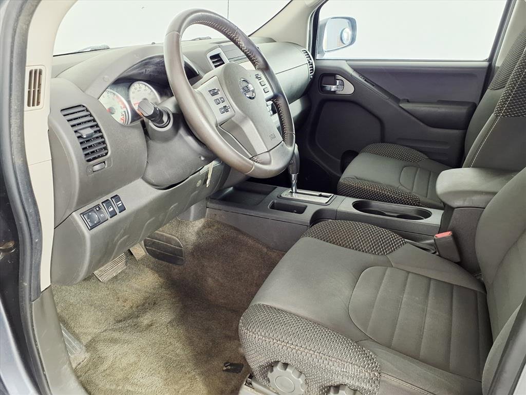 Used 2018 Nissan Frontier PRO-4X image 11