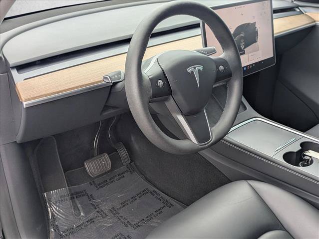 Used 2024 Tesla Model Y Long Range AWD/4WD image 10