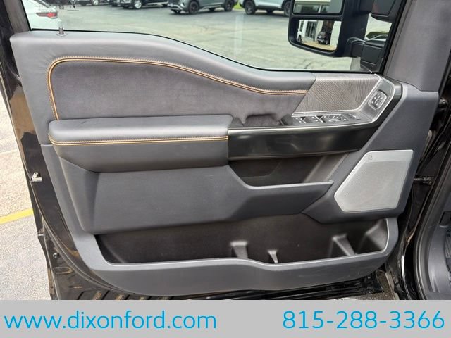 Used 2024 Ford F350 Platinum w/ FX4 Off-Road Package AWD/4WD image 27