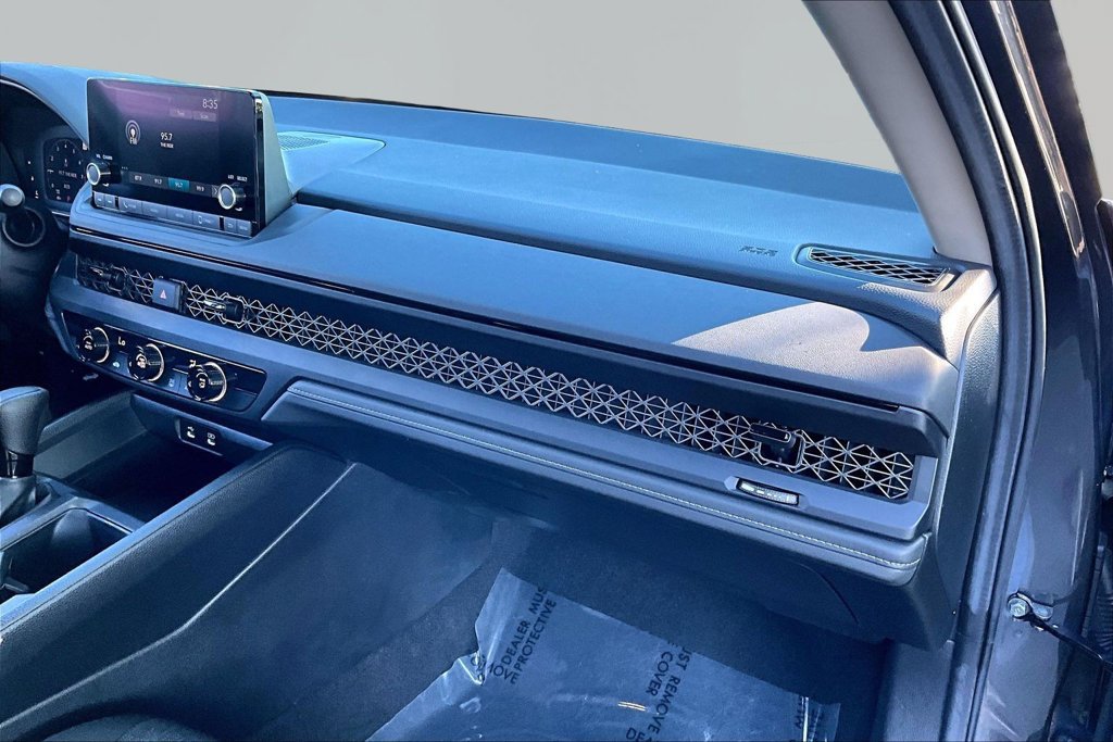 Certified 2025 Honda Accord LX image 18